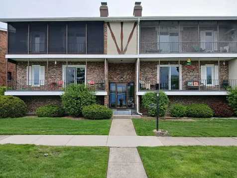 11323 South Roberts Road Palos Hills IL 60465