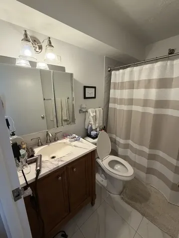 1309 North Wells Street Chicago IL 60610