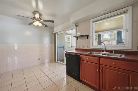 3125 Shagbark Lane Hazel Crest IL 60429