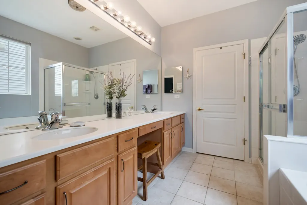 12122 Latham Trail Huntley IL 60142