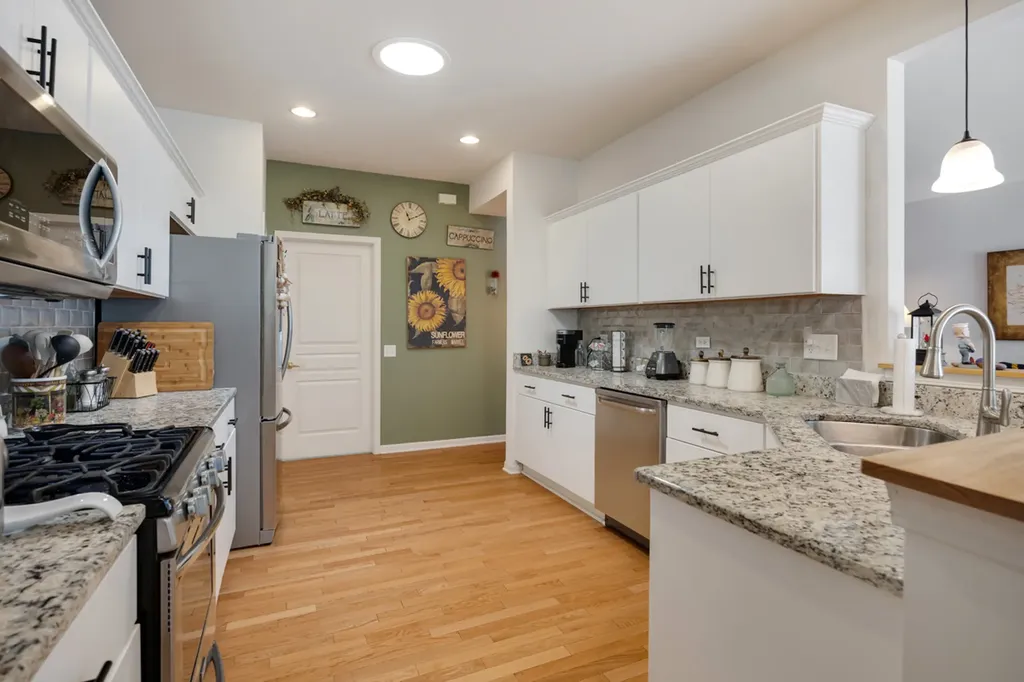 12122 Latham Trail Huntley IL 60142