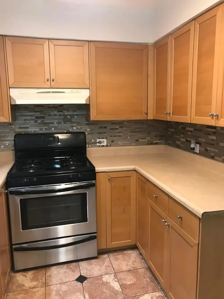 629 Breakers Point Schaumburg IL 60194