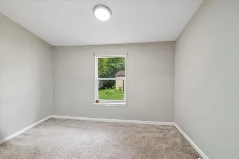 121 Davison Street Joliet IL 60433