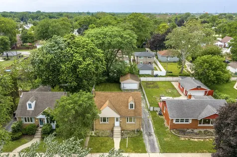17730 Henry Street Lansing IL 60438