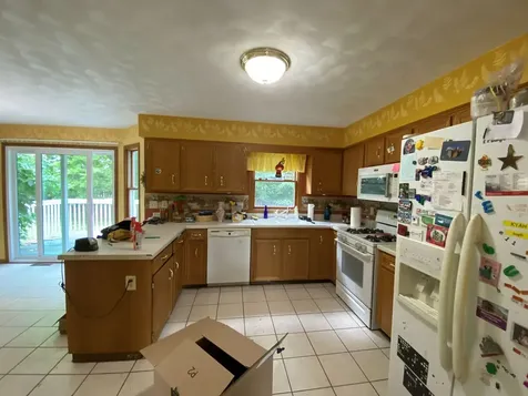 2018 Grandchester Place Rockford IL 61107
