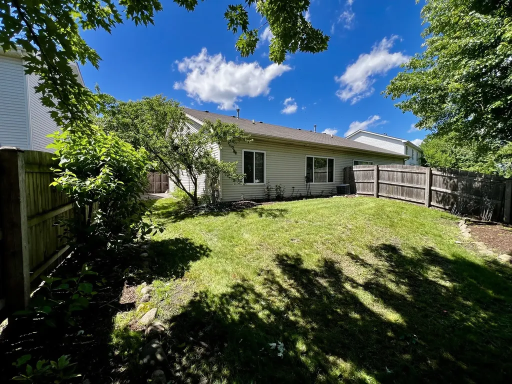 2760 Cedar Glade Drive Naperville IL 60564