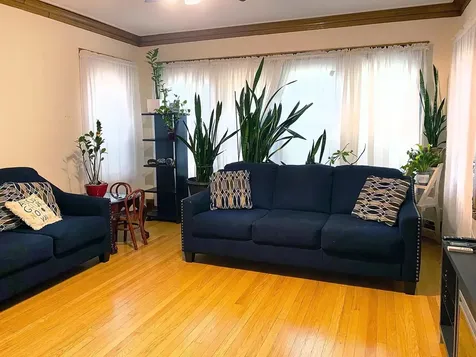 5354 West Byron Street Chicago IL 60641