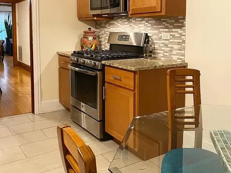 5354 West Byron Street Chicago IL 60641