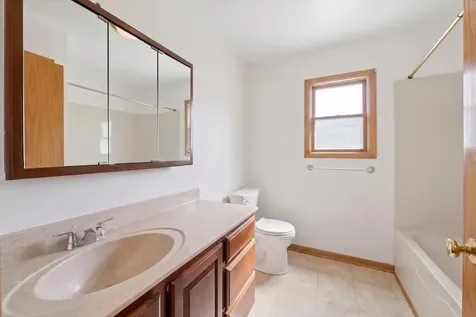 2504 Commonwealth Avenue Joliet IL 60435