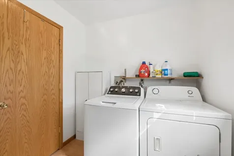 2504 Commonwealth Avenue Joliet IL 60435