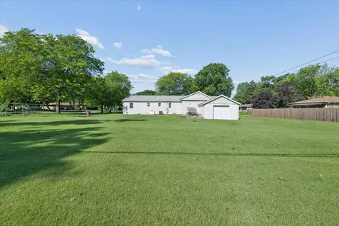 2504 Commonwealth Avenue Joliet IL 60435