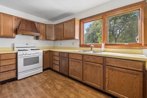 2504 Commonwealth Avenue Joliet IL 60435