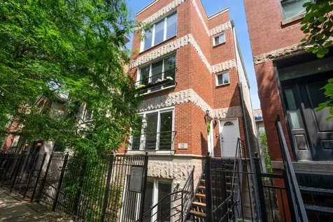 1734 West Pierce Avenue Chicago IL 60622