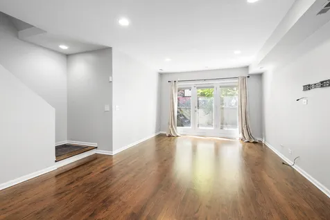 1734 West Pierce Avenue Chicago IL 60622
