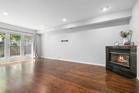 1734 West Pierce Avenue Chicago IL 60622