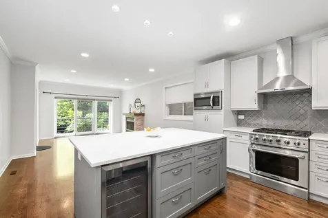 1734 West Pierce Avenue Chicago IL 60622