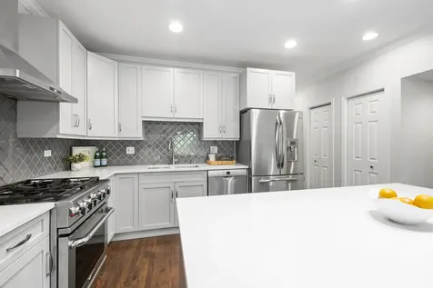 1734 West Pierce Avenue Chicago IL 60622