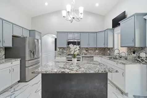 16507 Union Avenue Harvey IL 60426