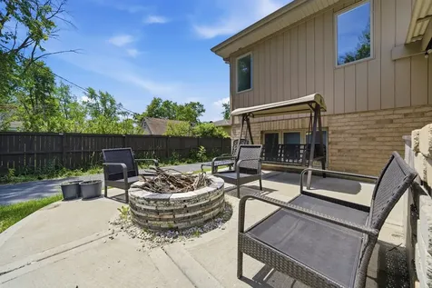 16507 Union Avenue Harvey IL 60426