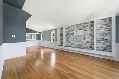 16507 Union Avenue Harvey IL 60426