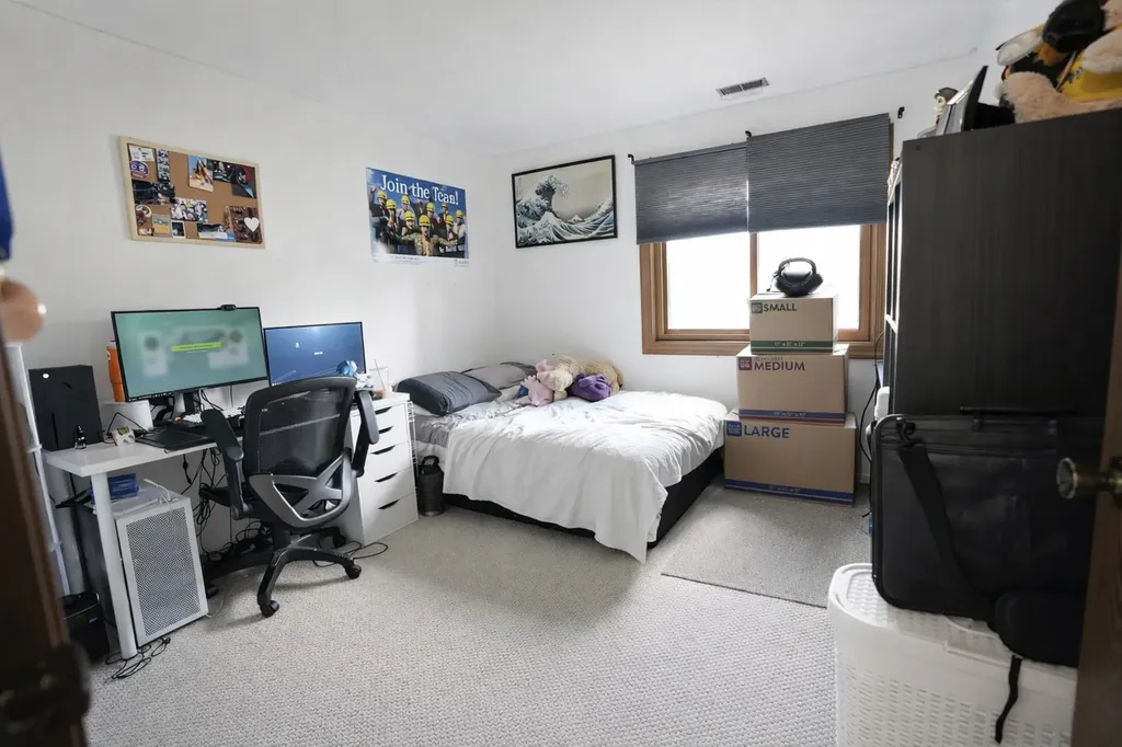 1486 Stonebridge Circle Wheaton IL 60189
