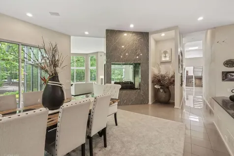 2 Dunsinane Lane Bannockburn IL 60015