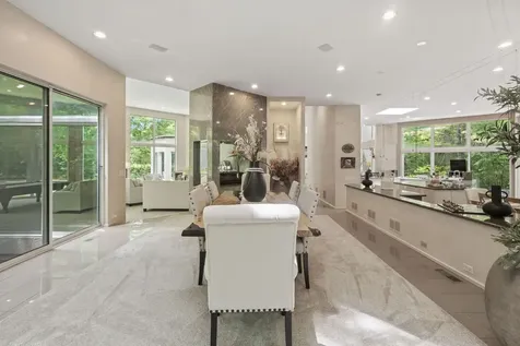 2 Dunsinane Lane Bannockburn IL 60015