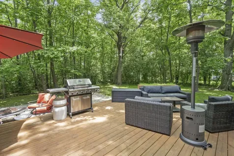 2 Dunsinane Lane Bannockburn IL 60015