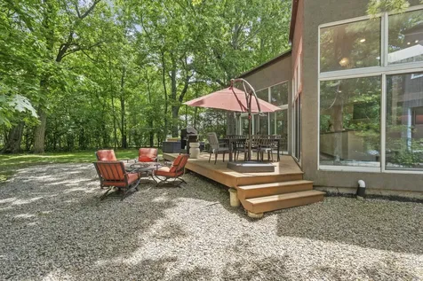 2 Dunsinane Lane Bannockburn IL 60015