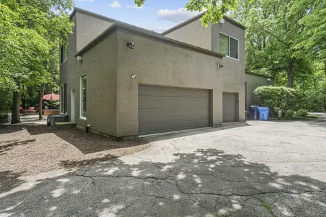 2 Dunsinane Lane Bannockburn IL 60015