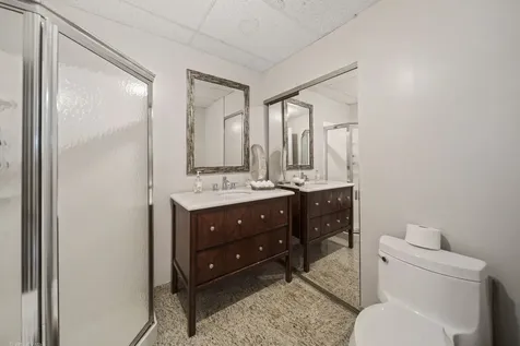 2 Dunsinane Lane Bannockburn IL 60015