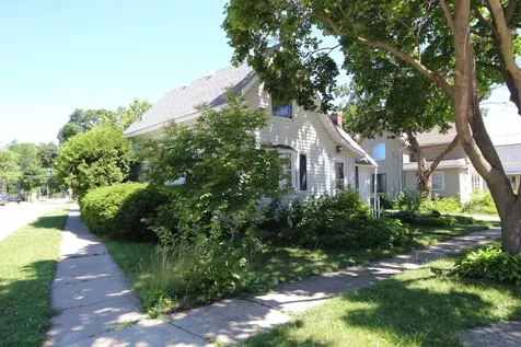712 East Hurlbut Avenue Belvidere IL 61008