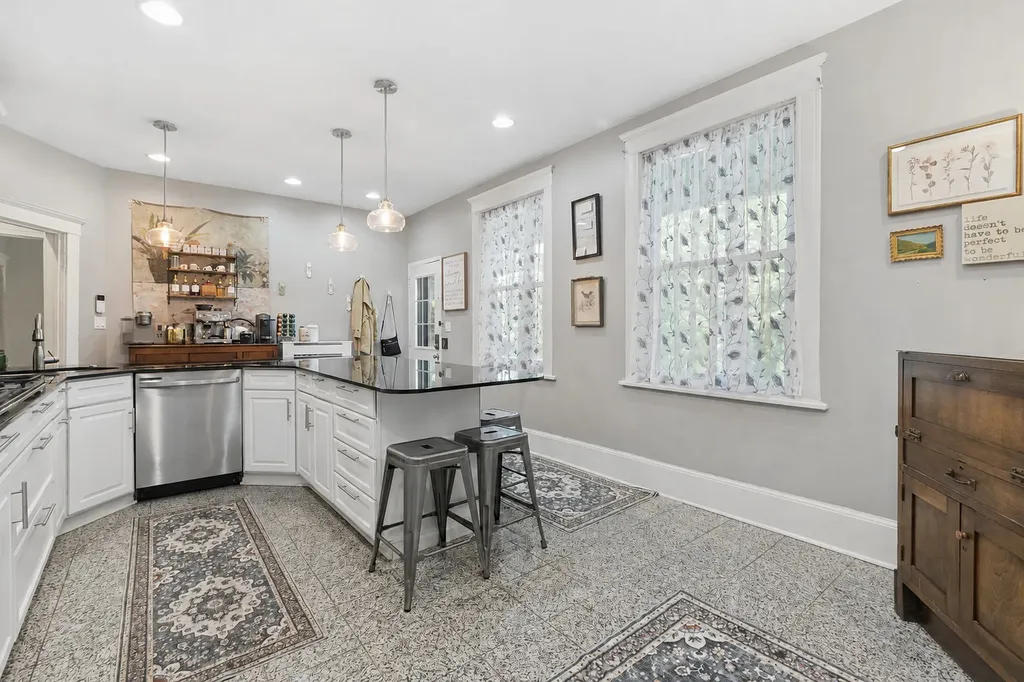 5738-40 South Kenwood Avenue Chicago IL 60637