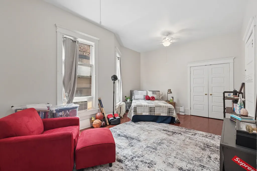 5738-40 South Kenwood Avenue Chicago IL 60637