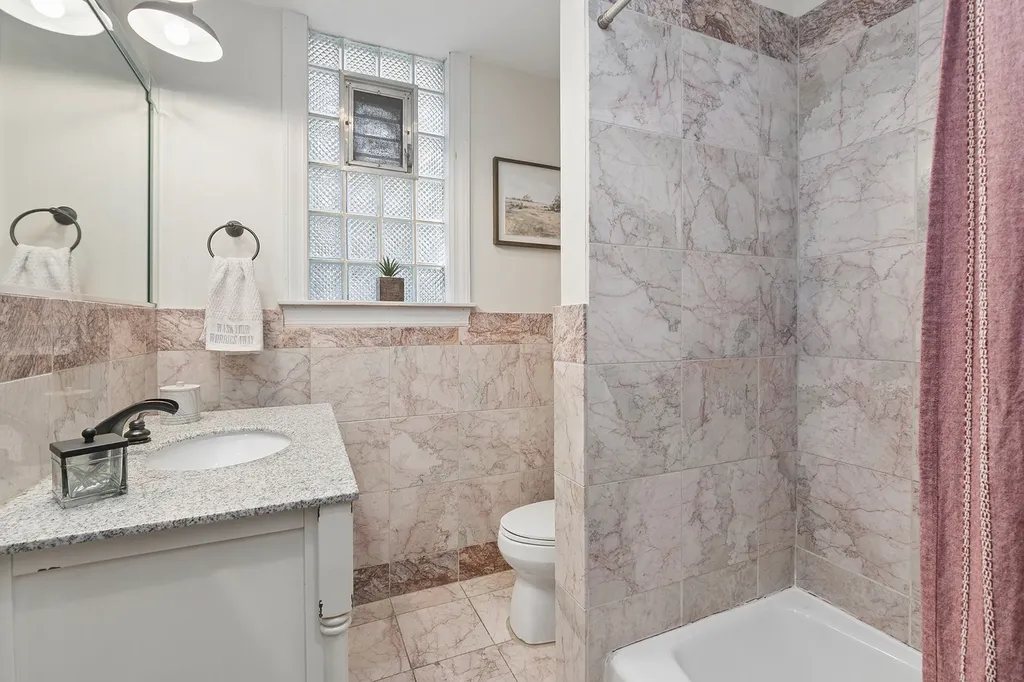 5738-40 South Kenwood Avenue Chicago IL 60637