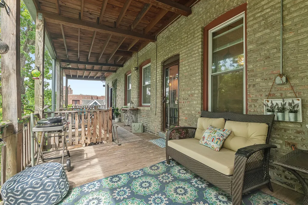5738-40 South Kenwood Avenue Chicago IL 60637
