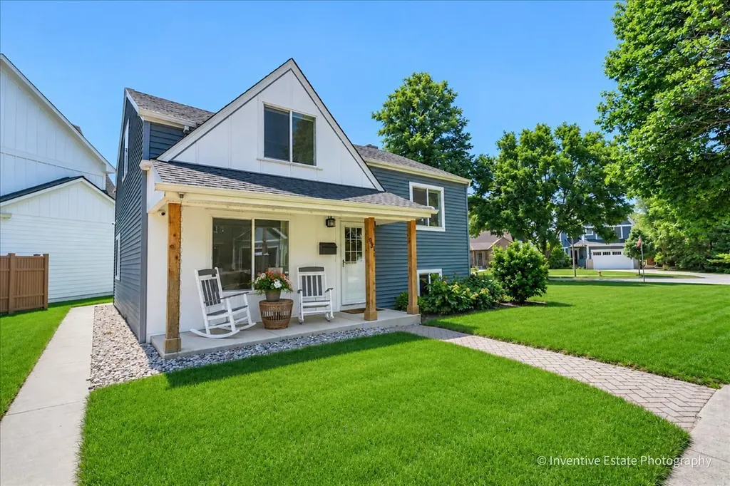 331 West Hillside Avenue Elmhurst IL 60126