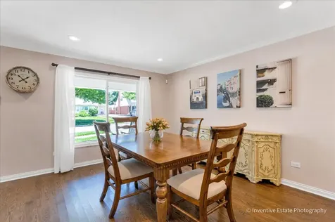 331 West Hillside Avenue Elmhurst IL 60126