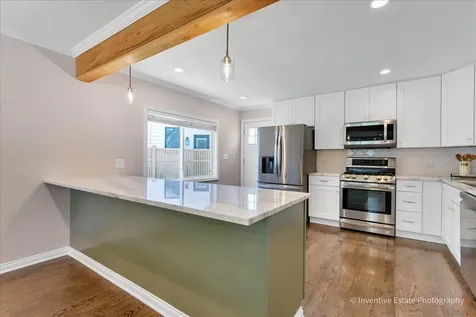 331 West Hillside Avenue Elmhurst IL 60126