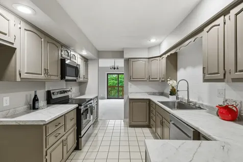 3362 Park 16th Street Moline IL 61265