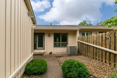 3362 Park 16th Street Moline IL 61265