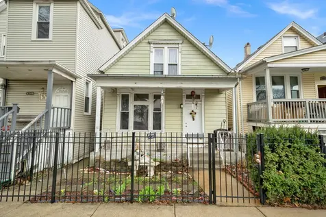 4208 South Artesian Avenue Chicago IL 60632