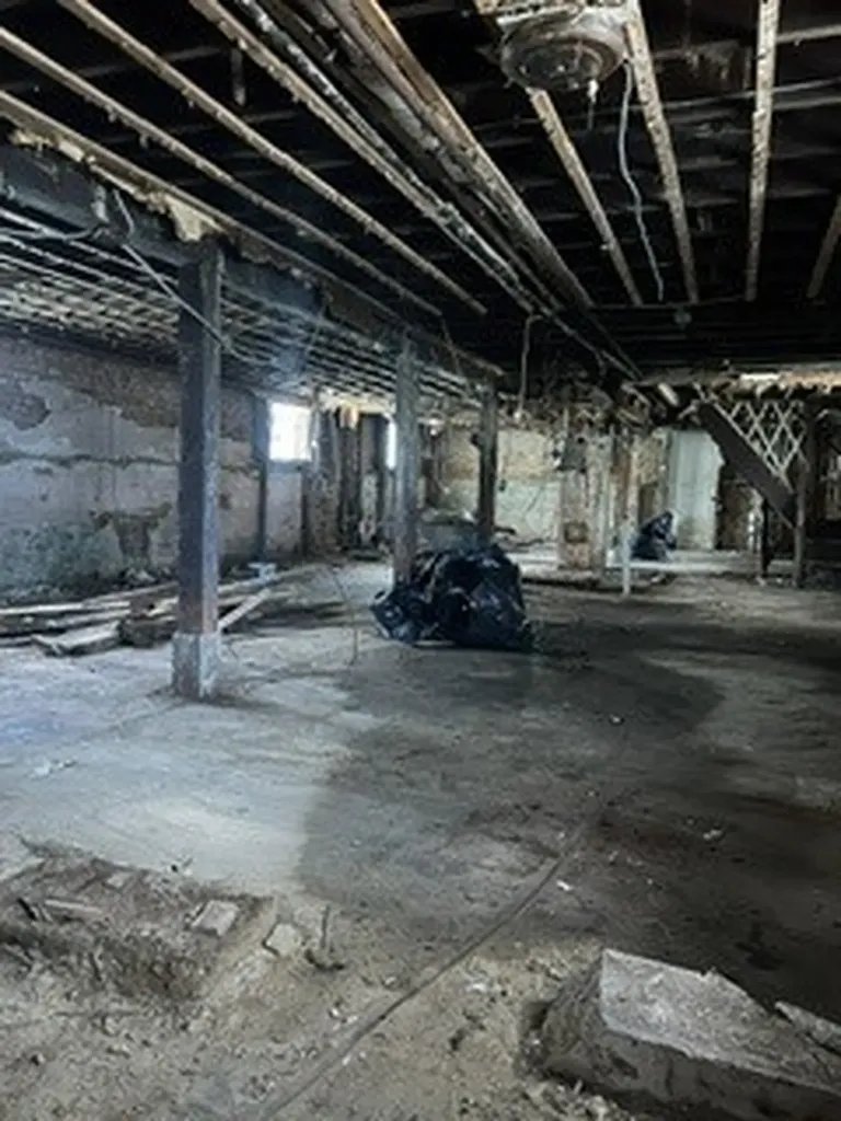 8031 South Euclid Avenue Chicago IL 60617