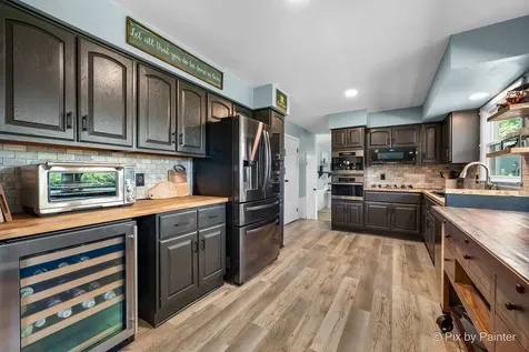 1510 Avalon Court St. Charles IL 60174