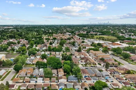 3636 North Paris Avenue Chicago IL 60634