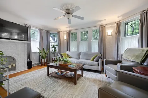 3636 North Paris Avenue Chicago IL 60634