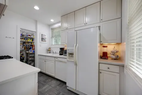 3636 North Paris Avenue Chicago IL 60634