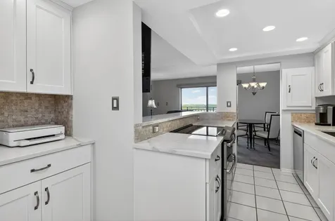 6340 Americana Drive Willowbrook IL 60527