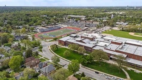 208 Parkview Road Riverside IL 60546
