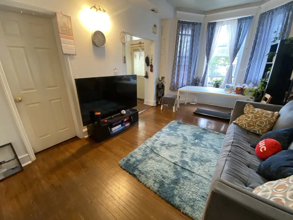939 West 32nd Street Chicago IL 60608